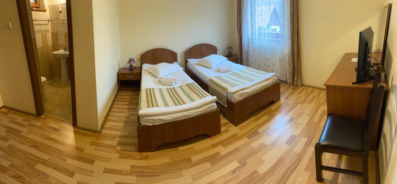 Scrind-Frăsinet Green Mountain Resort מראה חיצוני תמונה