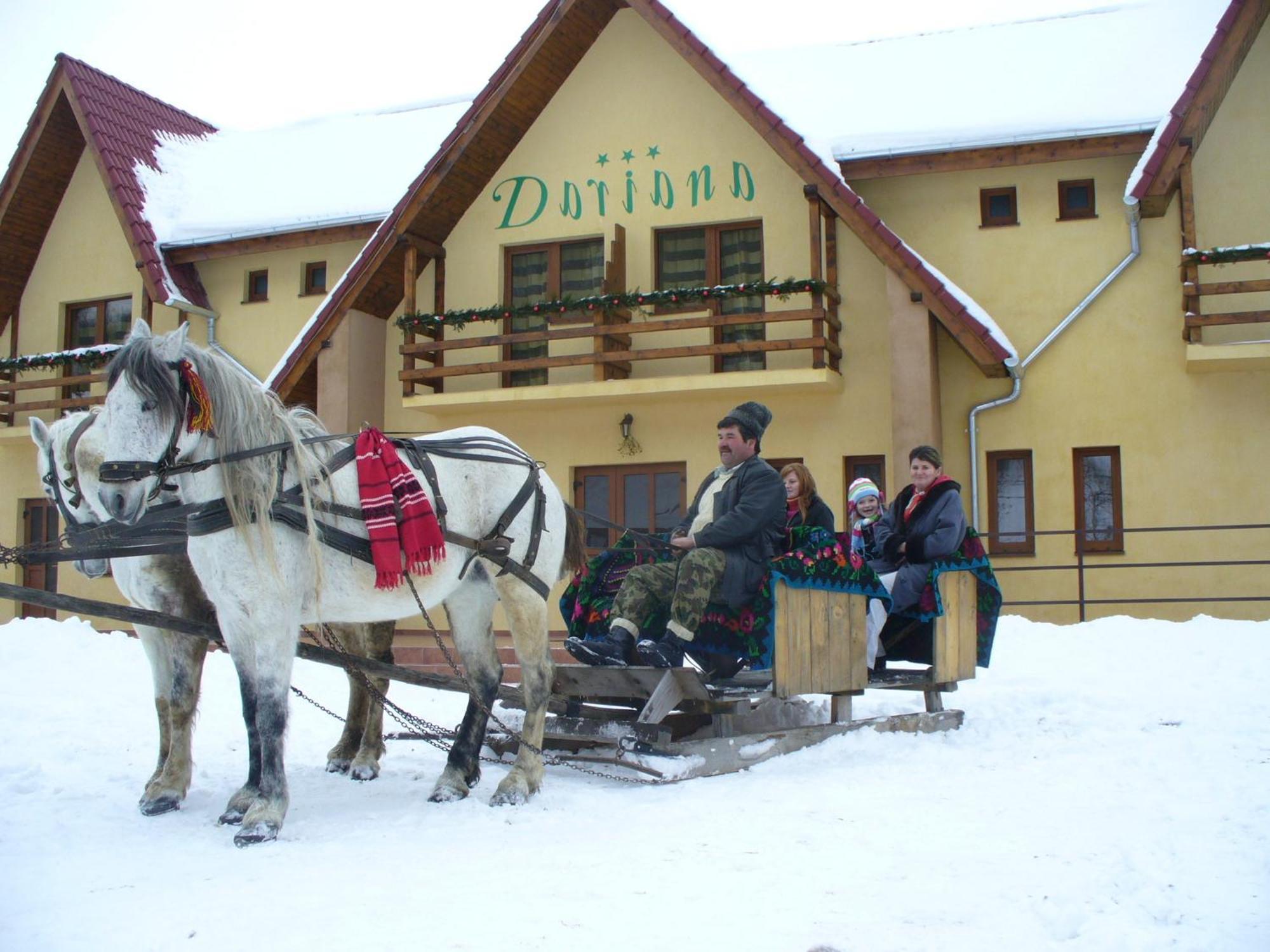 Scrind-Frăsinet Green Mountain Resort מראה חיצוני תמונה