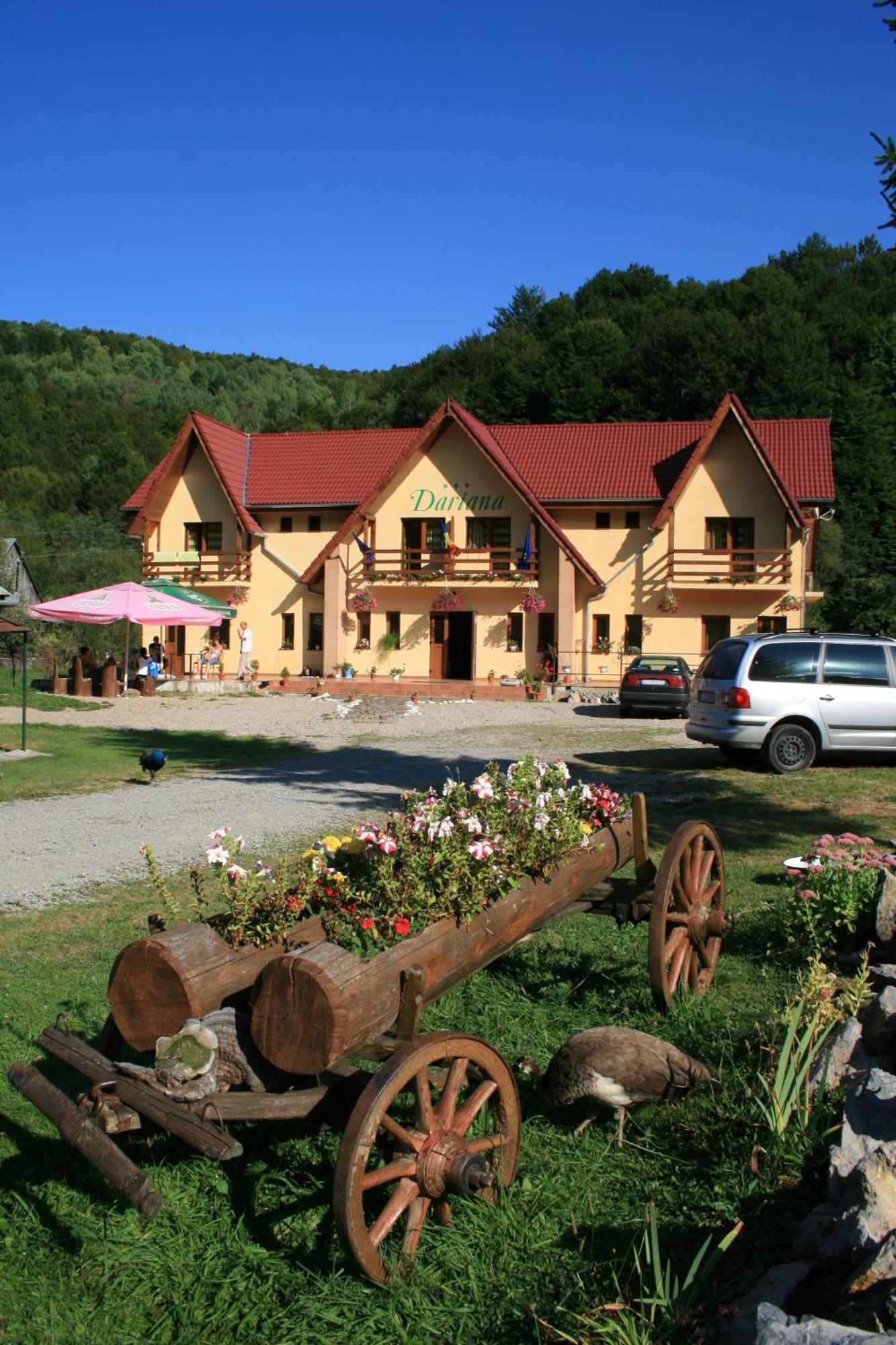 Scrind-Frăsinet Green Mountain Resort מראה חיצוני תמונה