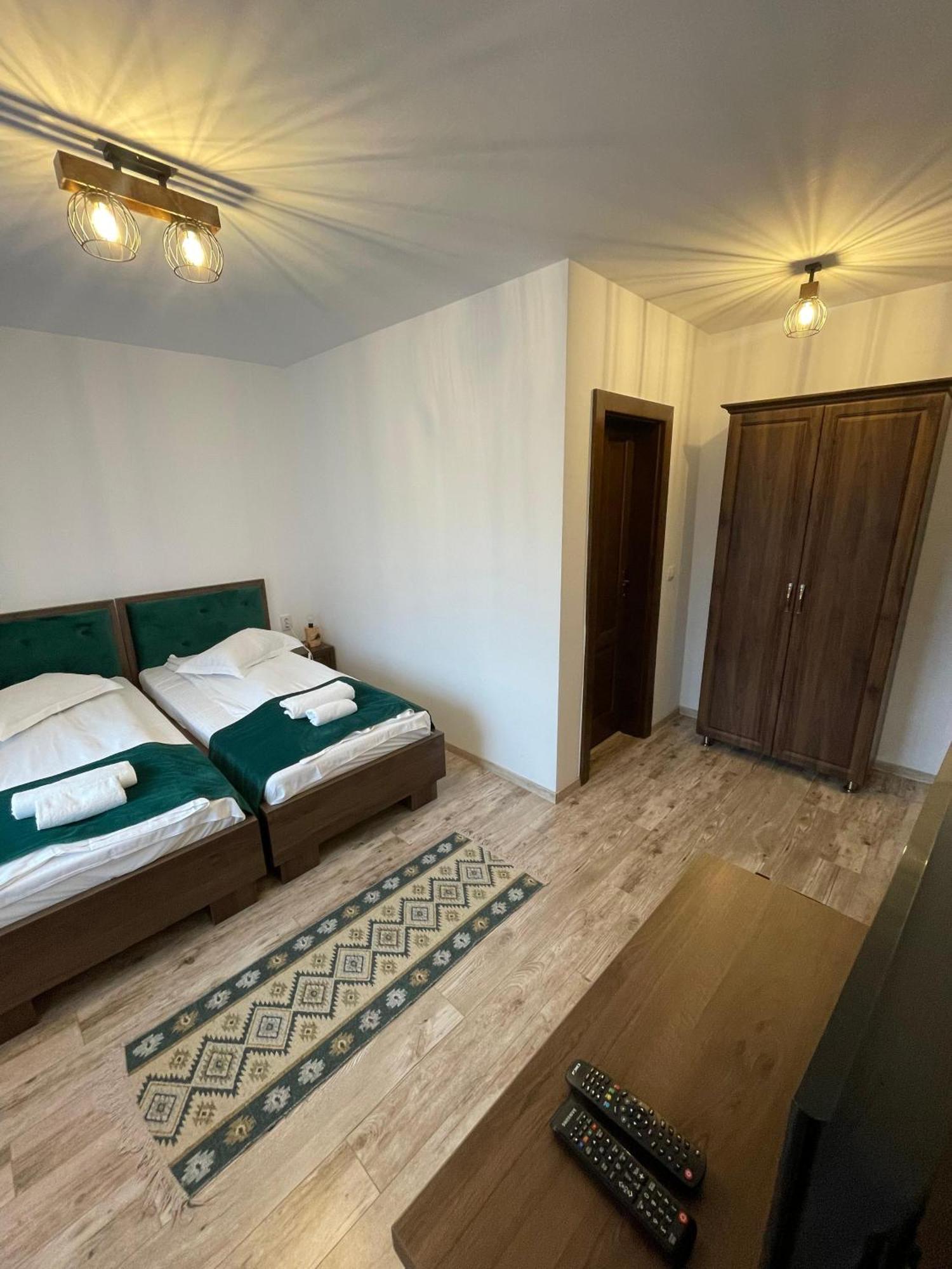 Scrind-Frăsinet Green Mountain Resort מראה חיצוני תמונה