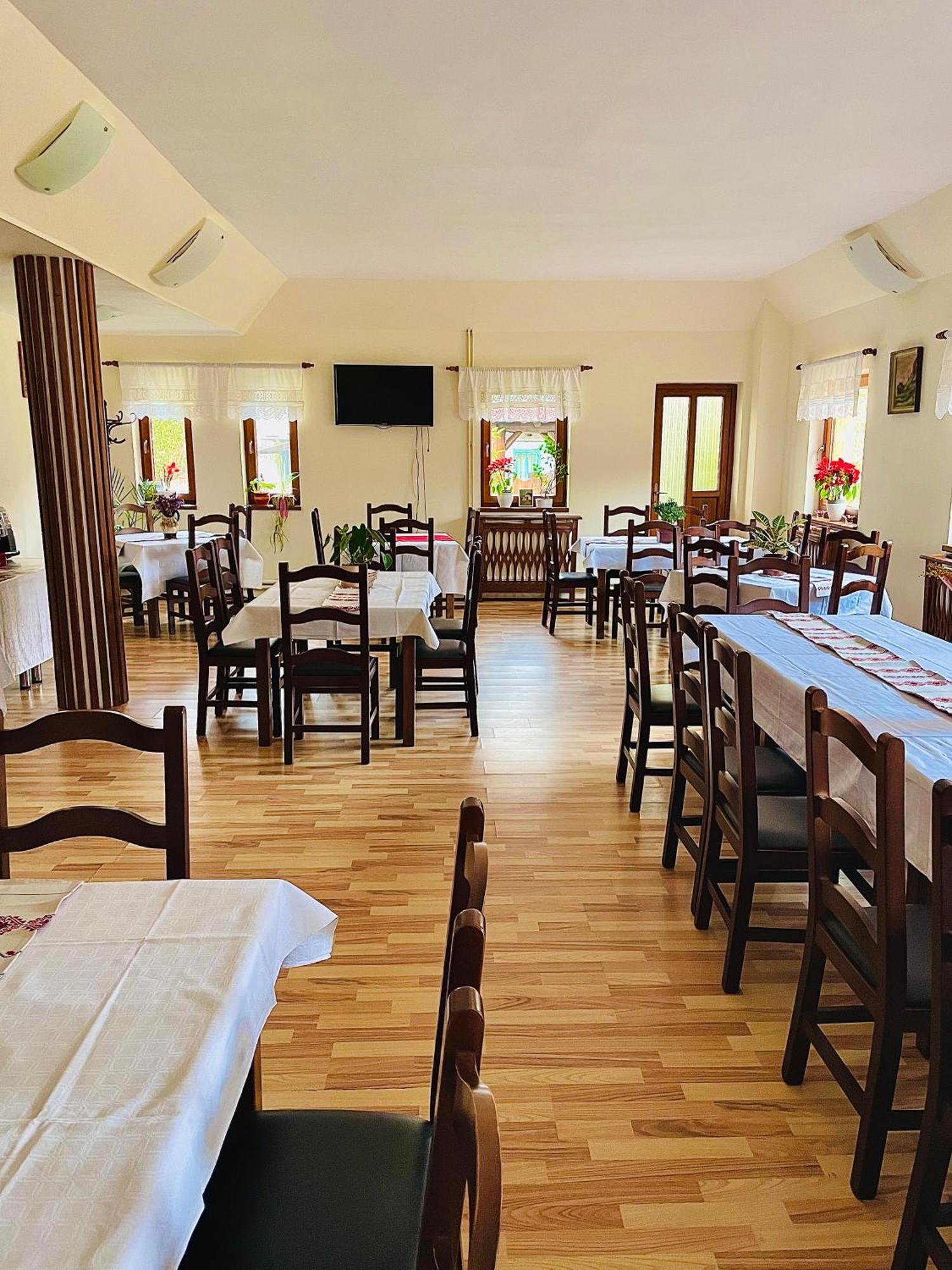 Scrind-Frăsinet Green Mountain Resort מראה חיצוני תמונה